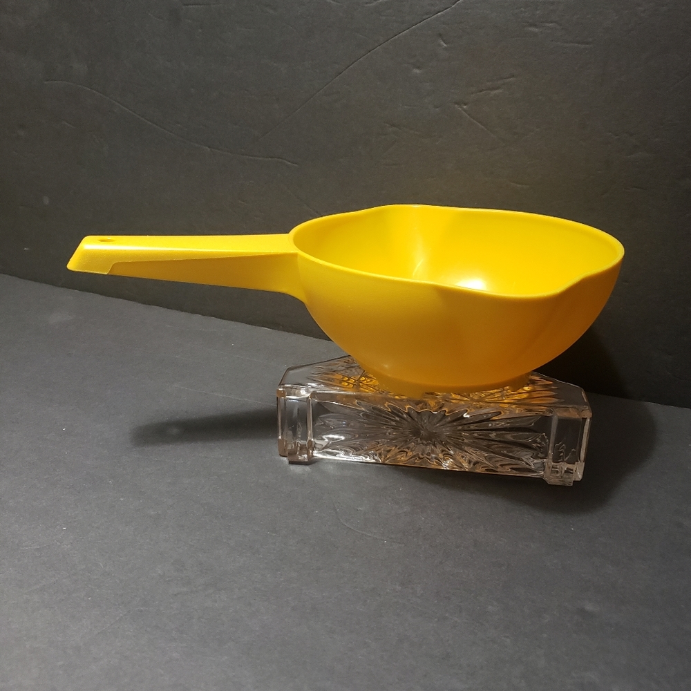 Vintage TUPPERWARE Yellow Strainer